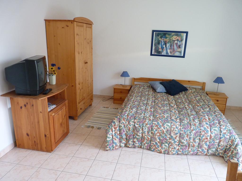 Zoldhaz Bio Panzio Hotell Gyenesdiás Exteriör bild